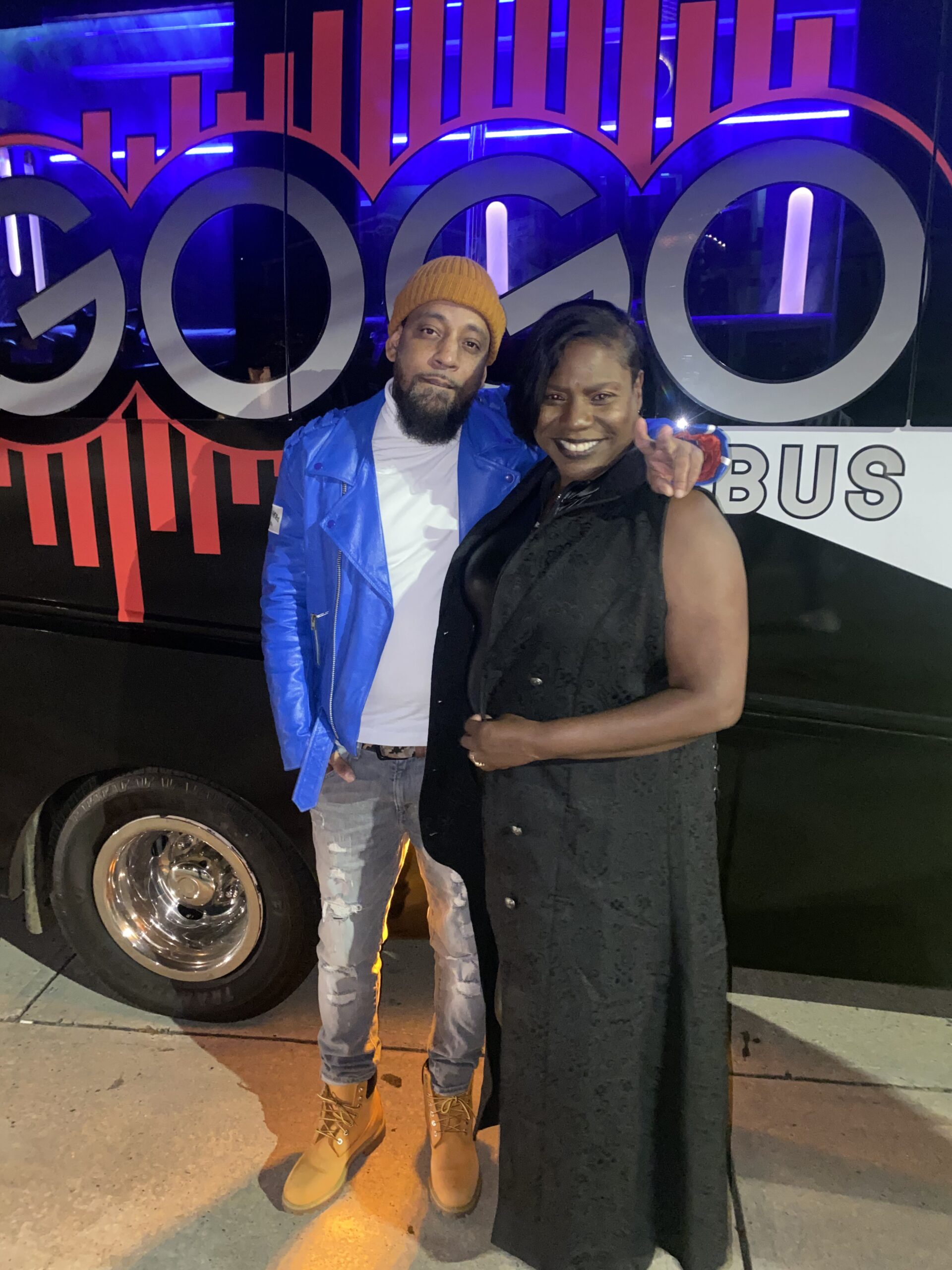 GoGo Party Bus “On The Go” Concert Series Masked Singer Edition Welcomes Spooky Halloween Season At Kat’s Cafe with J. Holiday